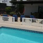 וילה Casa Blanca