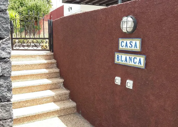 Casa Blanca *